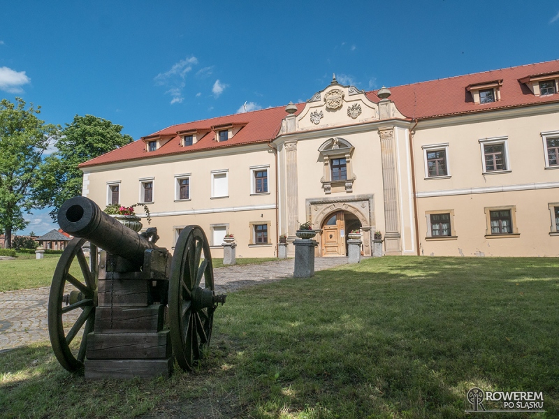 Zamek w Starych Tarnowicach