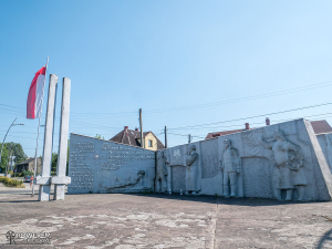 Pomnik Weteranów Powstań Śląskich w Lędzinach