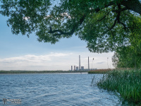 Widok na jezioro i elektrownie