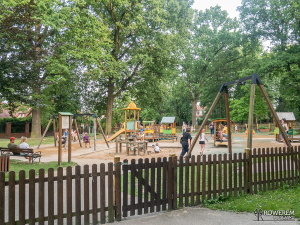 Plac zabaw w parku Giszowiec